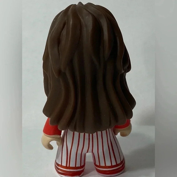 Doctor Who - Titans Vinyl  Figure - Sarah Jane ❤️ - Picture 3 of 5